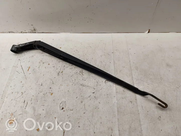 Toyota Verso Front wiper blade arm 