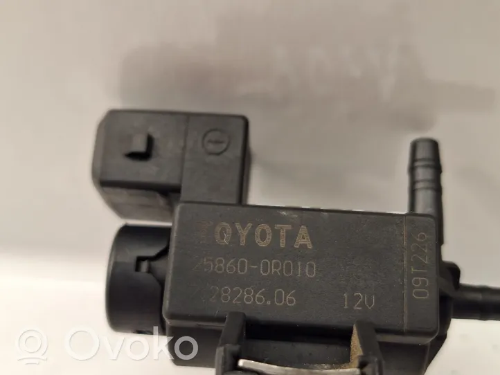 Toyota Verso Zawór podciśnieniowy 