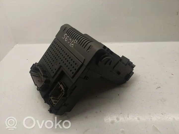 Volvo S60 Sulakemoduuli 30728542