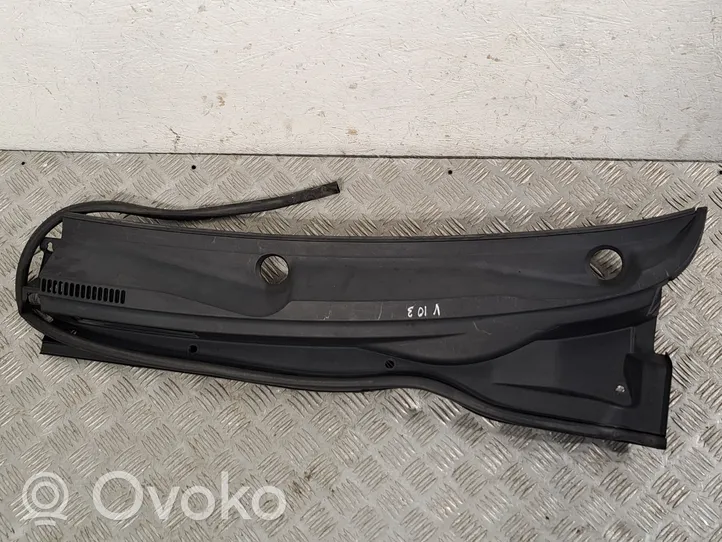 Toyota Corolla Verso AR10 Windshield trim 