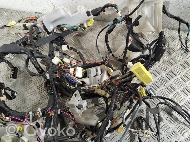 Toyota Avensis T270 Dashboard wiring loom 