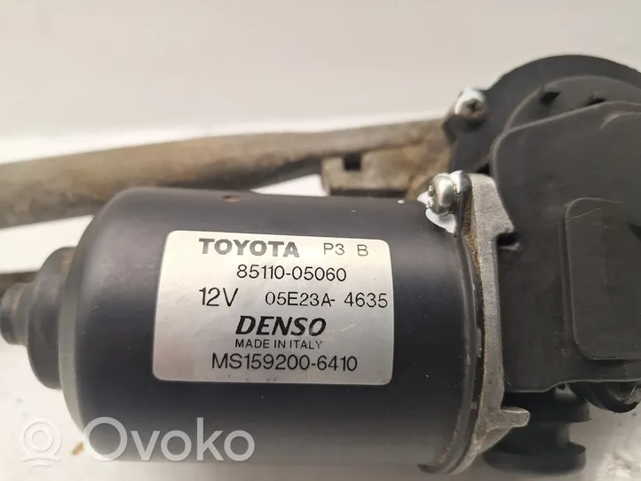 Toyota Avensis T250 Mechanizm i silniczek wycieraczek szyby przedniej / czołowej 