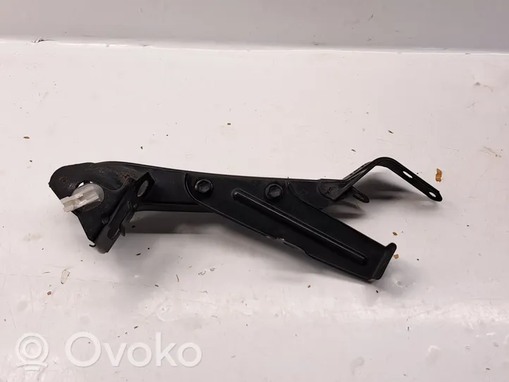 Toyota Corolla Verso AR10 Support, fixation radiateur 