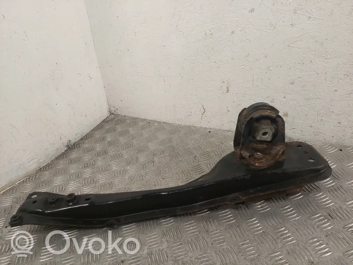 Toyota Corolla Verso AR10 Rama pomocnicza przednia 123610R010