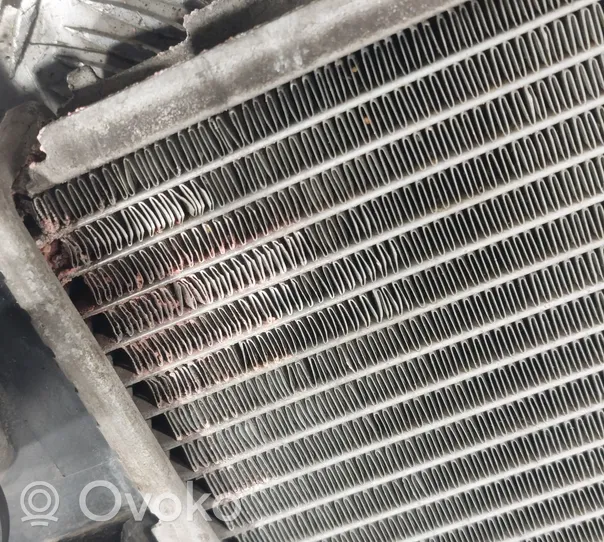 Toyota Corolla Verso AR10 Radiateur de refroidissement 