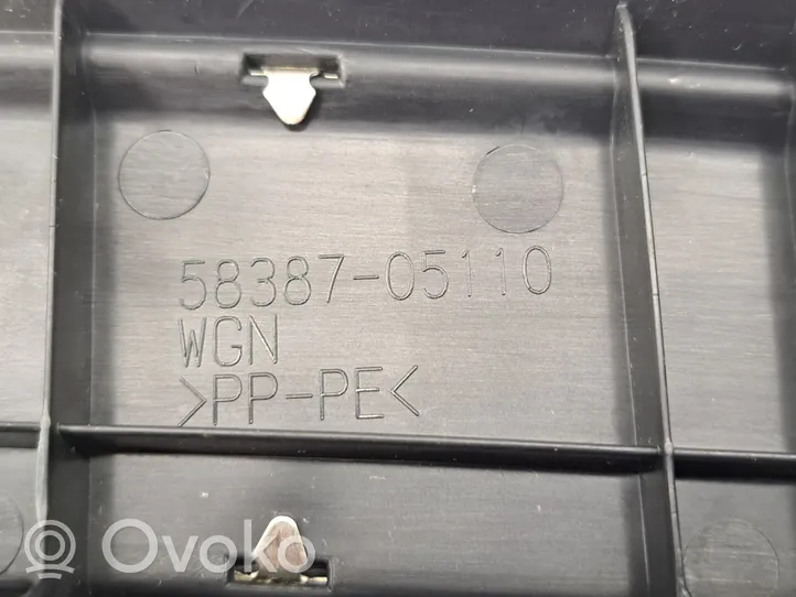Toyota Avensis T270 Protection de seuil de coffre 