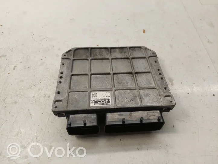 Toyota Avensis T270 Sterownik / Moduł ECU MB2759000151