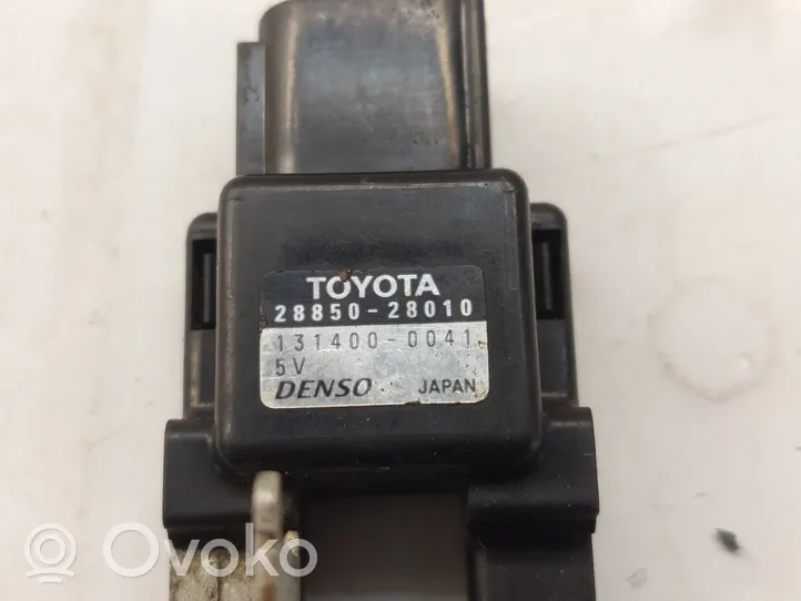 Toyota Avensis T250 Relais de batterie fusible 1314000041