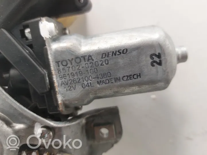 Toyota Avensis T270 Front door window regulator with motor 