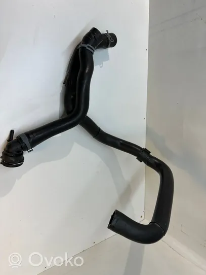 Volkswagen T-Cross Tuyau de liquide de refroidissement moteur 2Q0121049