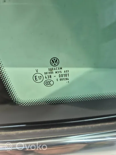 Volkswagen Tiguan Szyba karoseryjna tylna DOT899M31503
