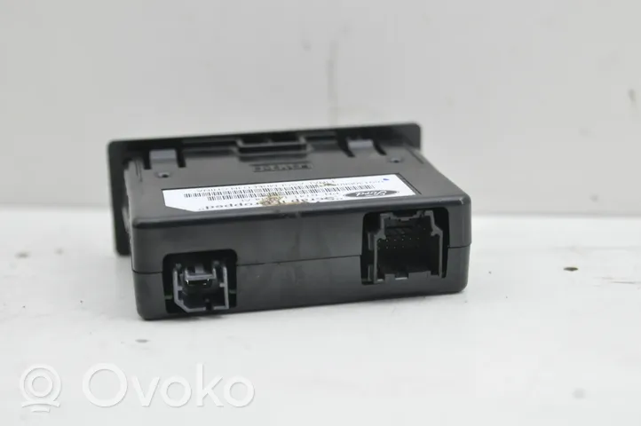 Lincoln MKZ II USB-ohjainlaite BT4T14F014AE