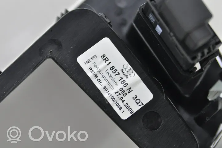 Audi Q5 SQ5 Konsola środkowa / Radio / GPS 8R1857186N