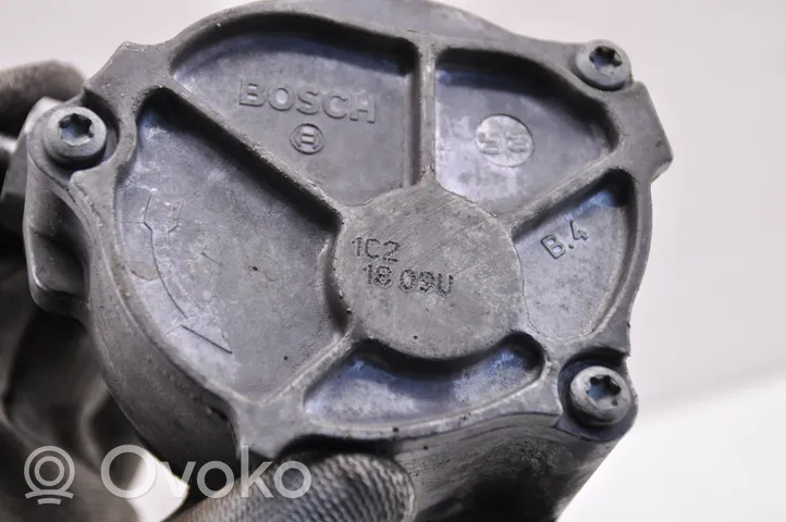 Ford Mondeo MK IV Pompe à vide 1809U