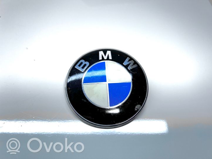 BMW 3 F30 F35 F31 Logo, emblème de fabricant 8219237