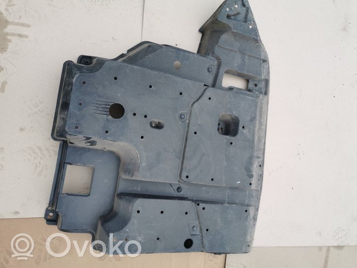 Toyota Auris 150 Fuel tank bottom protection 5839912010