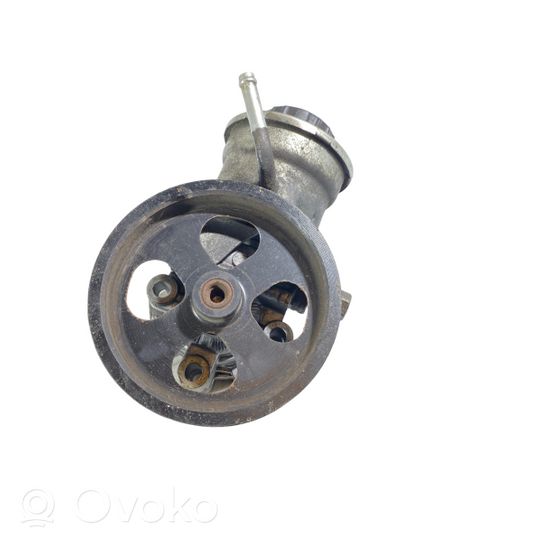 Toyota Avensis T250 Power steering pump 