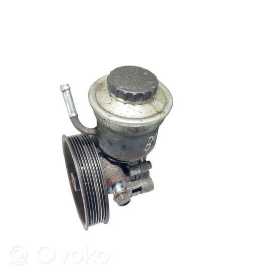 Toyota Avensis T250 Power steering pump 