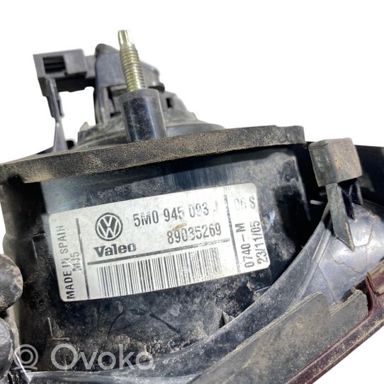 Volkswagen Golf Plus Lampy tylnej klapy bagażnika 5M0945093J