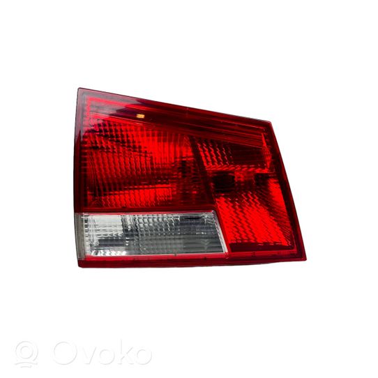 Opel Vectra C Aizmugurējais lukturis pārsegā 24469463