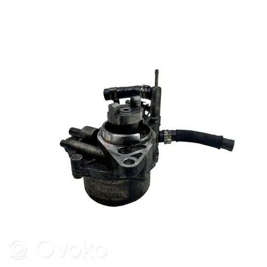 Opel Corsa D Vacuum pump 55193232