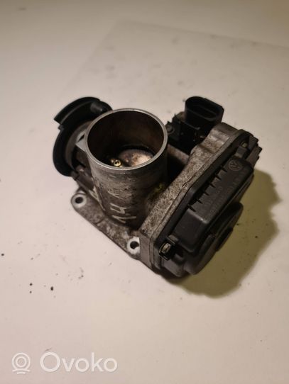 Volkswagen Polo III 6N 6N2 6NF Throttle valve 036133064D