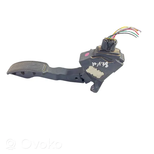 Toyota Avensis T270 Accelerator throttle pedal 7811002020