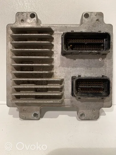 Opel Astra J Sterownik / Moduł ECU 12647212