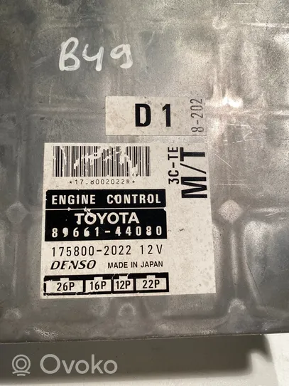 Toyota Picnic Calculateur moteur ECU 8966144080