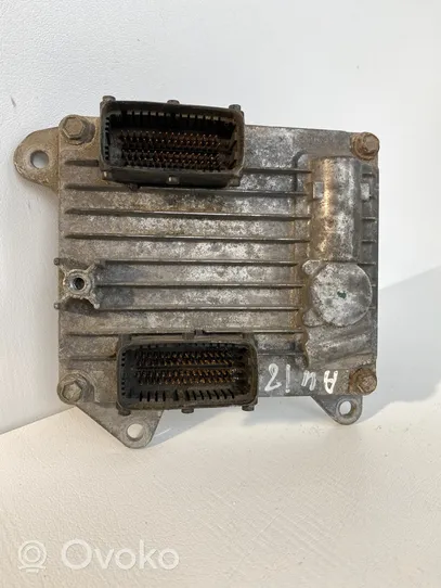 Opel Vectra C Dzinēja vadības bloks 55351342