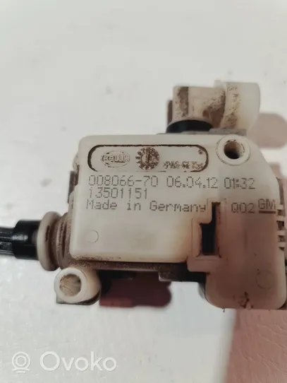 Opel Insignia A Fuel tank cap lock motor 13501151