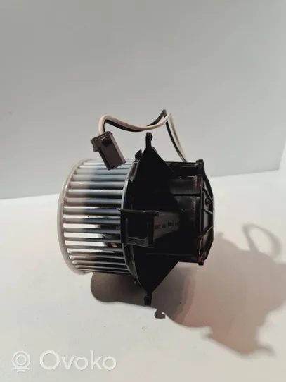 Opel Astra J Heater fan/blower U7253002