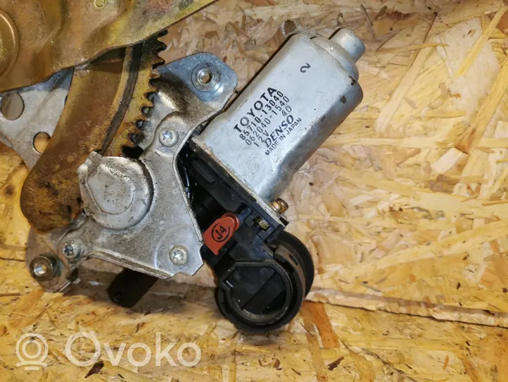 Toyota Corolla Verso E121 Elektryczny podnośnik szyby drzwi tylnych 8571013040