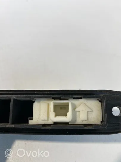 Toyota Auris 150 Interrupteur d'ouverture de coffre 0504P60