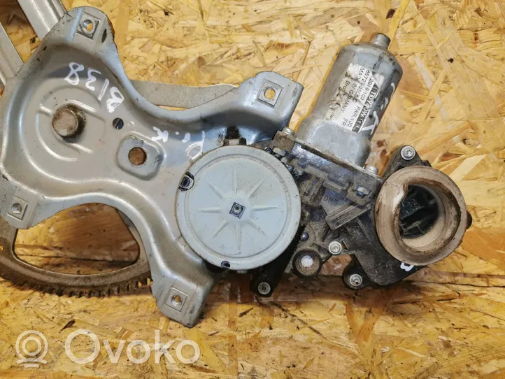 Toyota Avensis T270 Mécanisme de lève-vitre avec moteur 8572005050