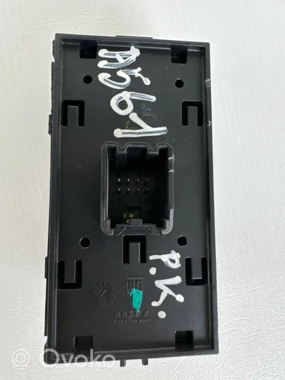 Opel Astra K Electric window control switch 