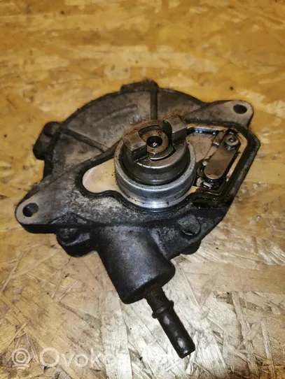 Mercedes-Benz B W245 Pompe à vide A6402300365