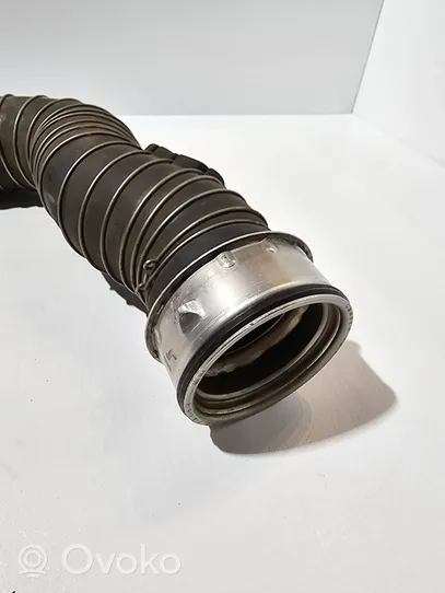 Mercedes-Benz C W203 Manguera/tubo del intercooler A2035280682