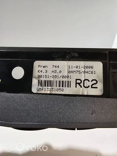 Opel Zafira B Climate control unit 13231050