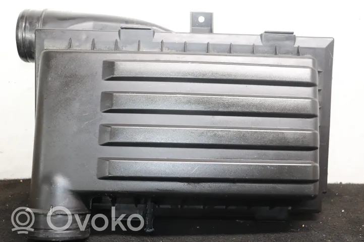 Volkswagen Caddy Filtr powietrza 04E129611AK