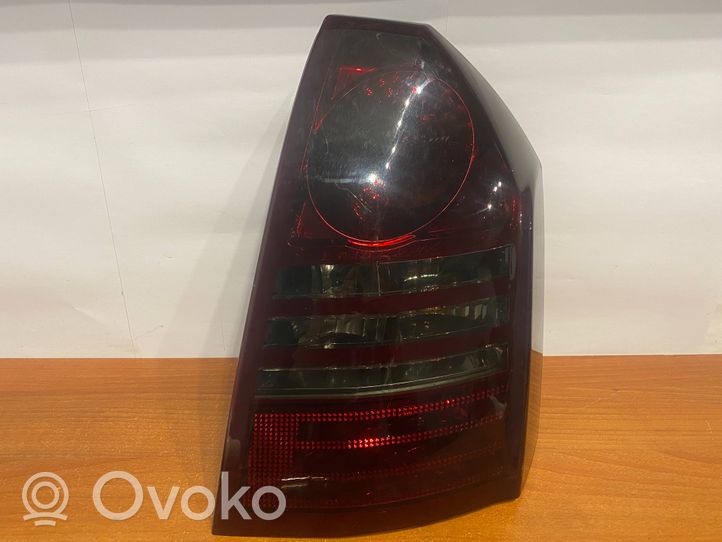 Chrysler 300C Rear/tail lights A00158622E