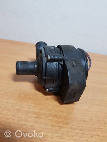 Mercedes-Benz GL X166 Pompe à eau de liquide de refroidissement A0525453826