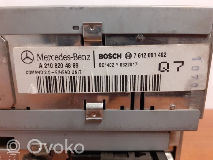 Mercedes-Benz E W210 Zmieniarka płyt CD/DVD 8618001096