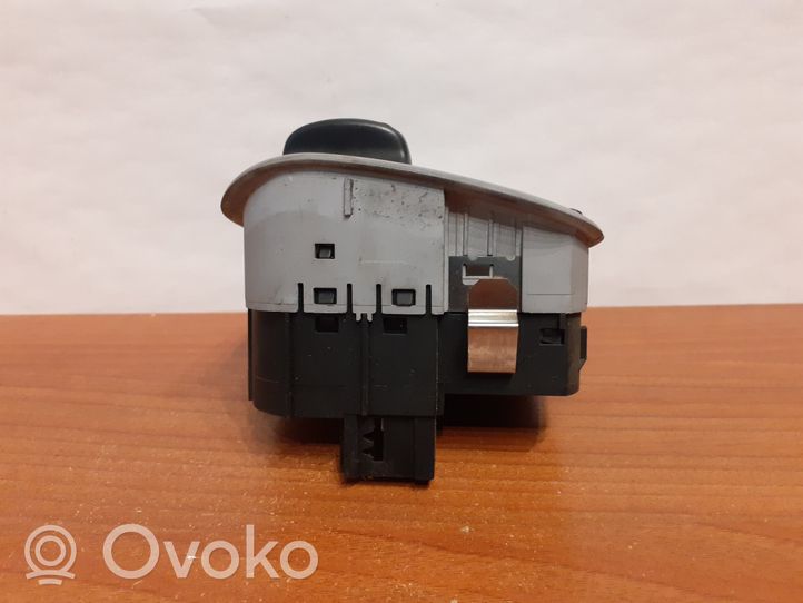 Mercedes-Benz C W203 Light switch 7203