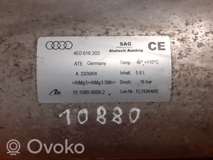 Audi A8 S8 D3 4E Réservoir d'air sous vide 4E0616203