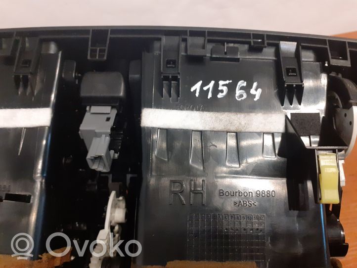 Toyota Avensis T270 Altri elementi della console centrale (tunnel) 55670051