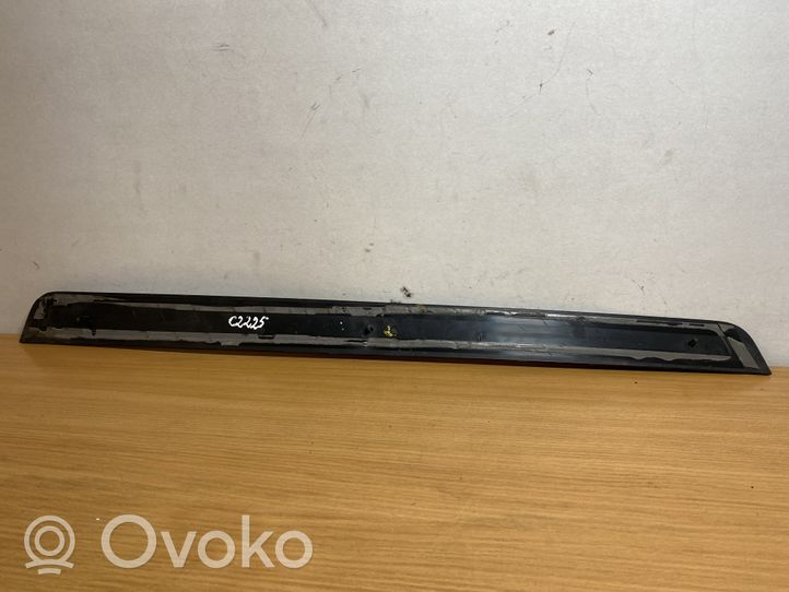 Audi A5 8T 8F Priekinio kėbulo slenksčio apdaila 8T0853374