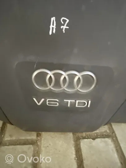 Audi A7 S7 4K8 Variklio dangtis (apdaila) 059103925