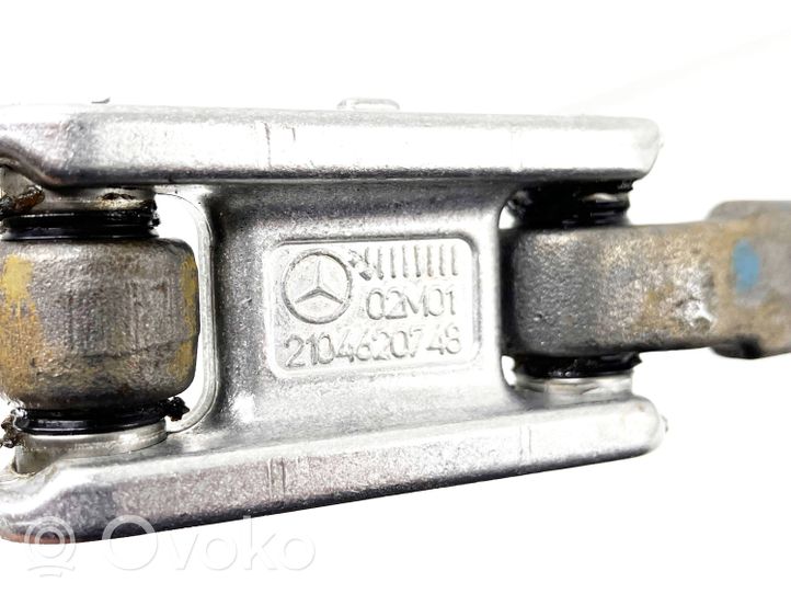 Mercedes-Benz C W203 Joint de cardan colonne de direction 2104620748