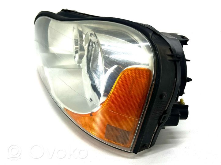 Volvo XC90 Lampa przednia 89902054